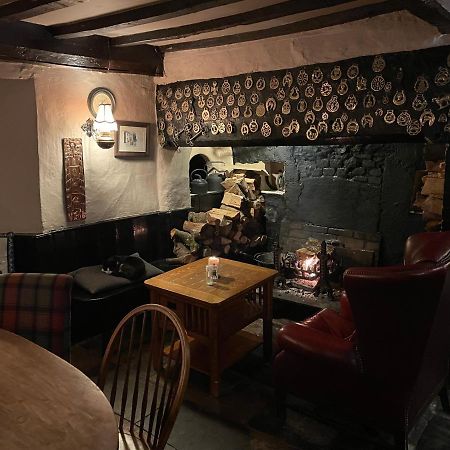 엑스민스터 The Tuckers Arms B&B 외부 사진