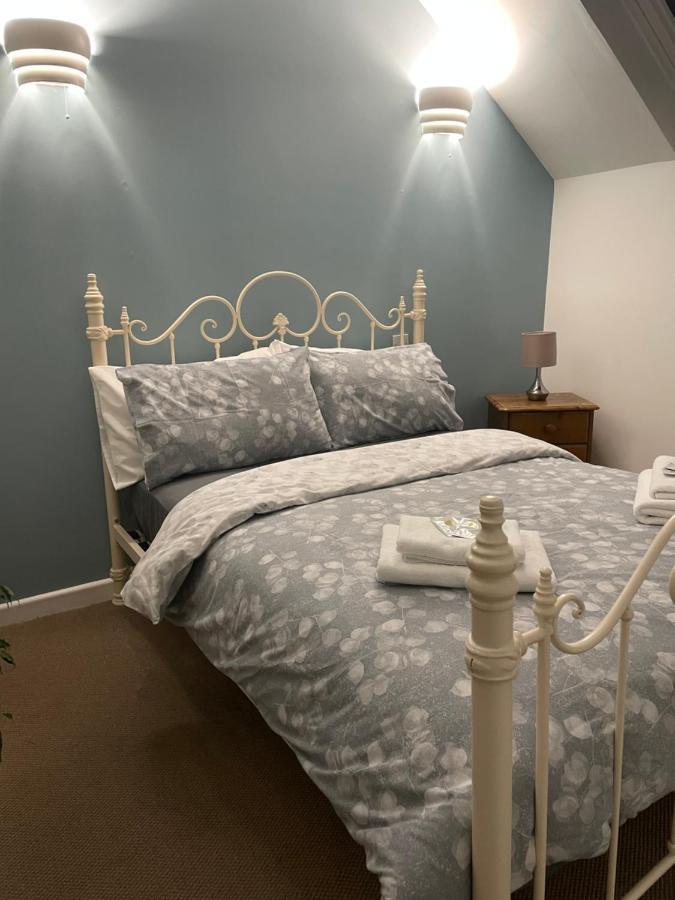 엑스민스터 The Tuckers Arms B&B 외부 사진